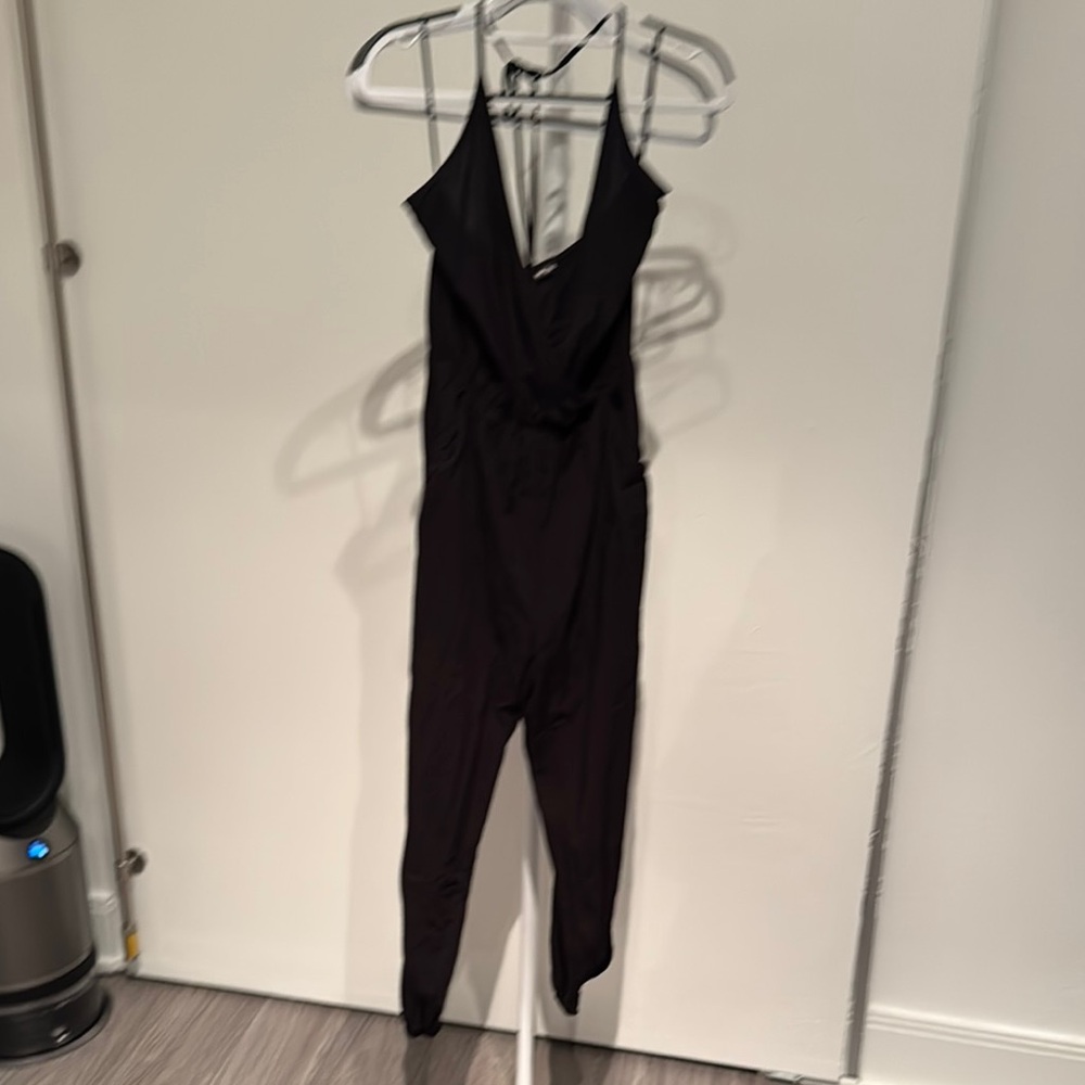 SHEIN Black Jumpsuit Modern Wide-Leg Design